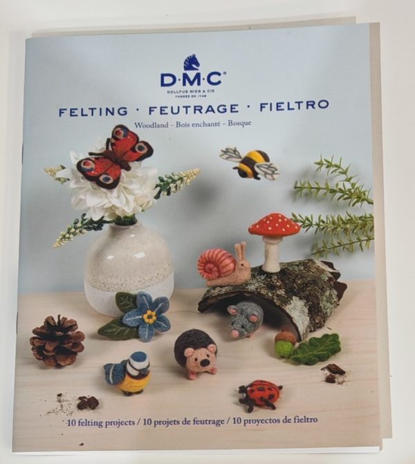 Livro de 10 Projetos de Feltrar Bosque da DMC
