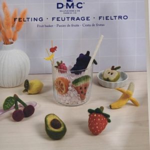 Livro de 10 Projetos Frutas de Feltrar da DMC